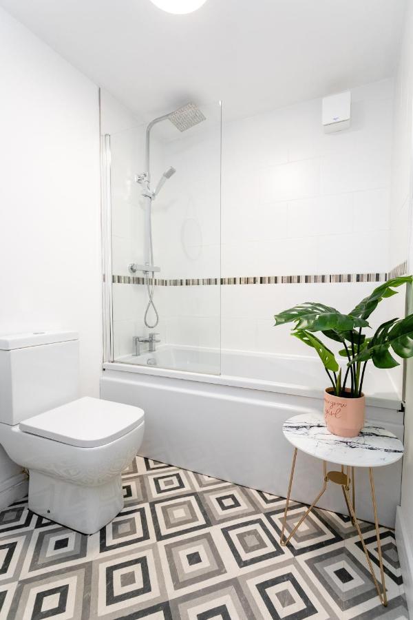 Fab 2Bedroom Apartment- Free Parking, 5Mins From City Centre, Portland Rd Ne2 1Dj Newcastle upon Tyne Dış mekan fotoğraf